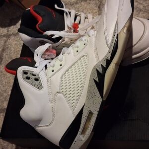 Jordan Retro 5 White University Red And Black Size9.5m